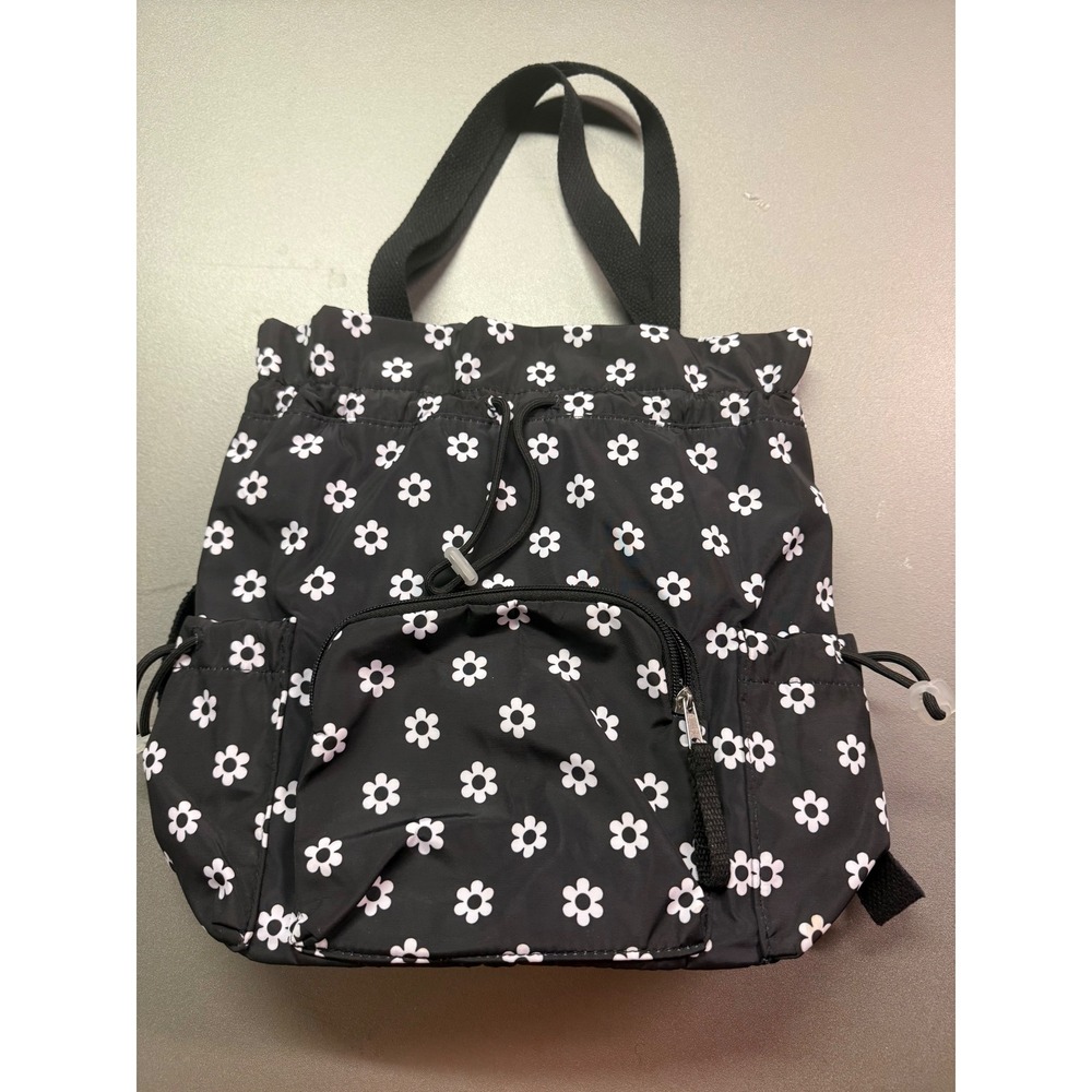 Art Class Black White Floral Daisy Backpack‎ Drawstring Magnetic Snap Closure